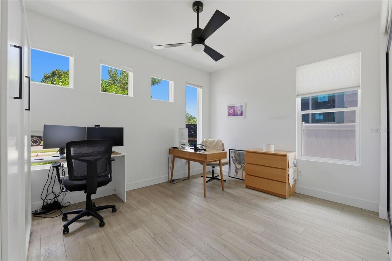 5160 Dartmouth Avenue N, Saint Petersburg, FL 33710 Photo