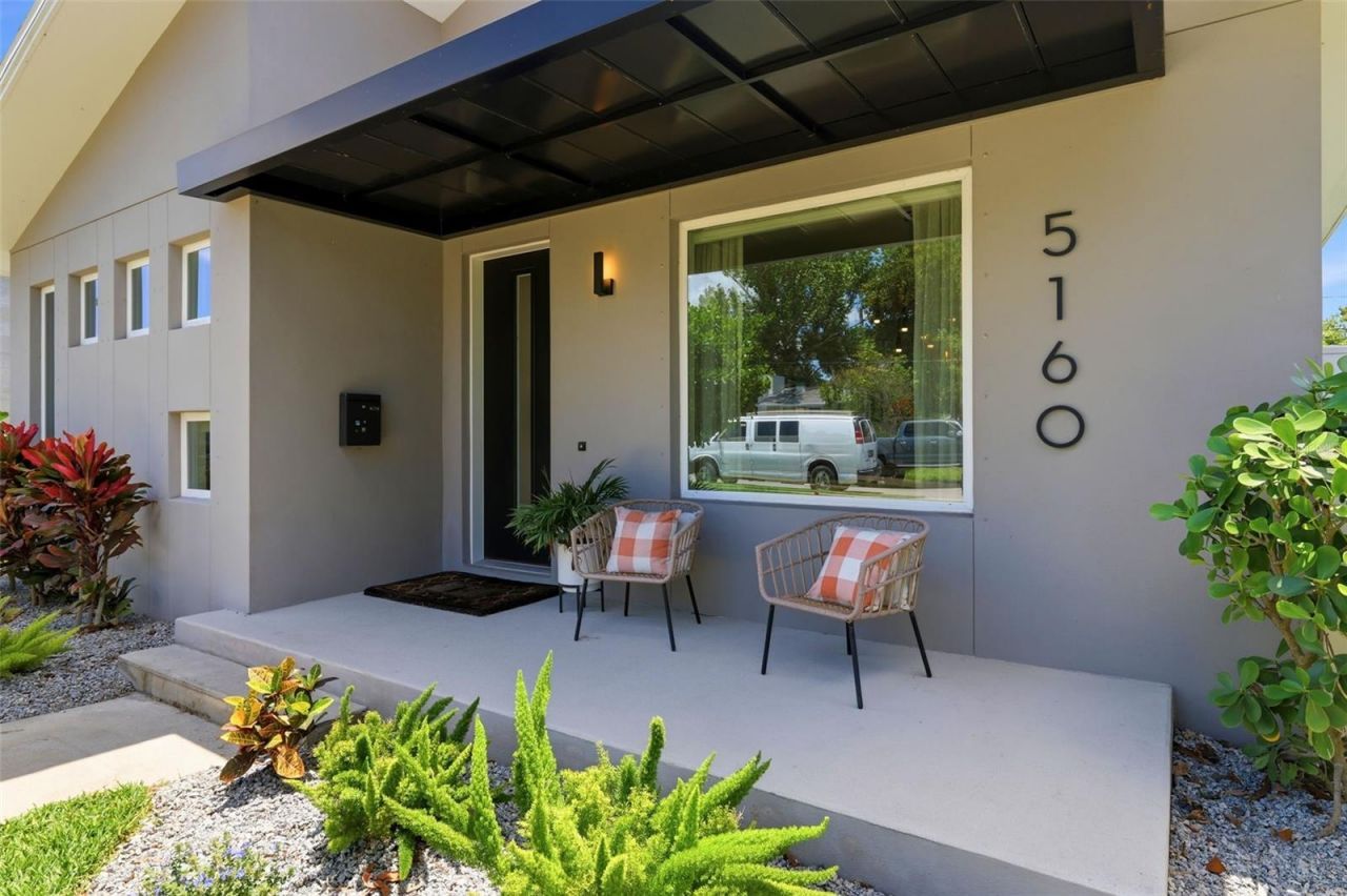 5160 Dartmouth Avenue N, Saint Petersburg, FL 33710 Photo