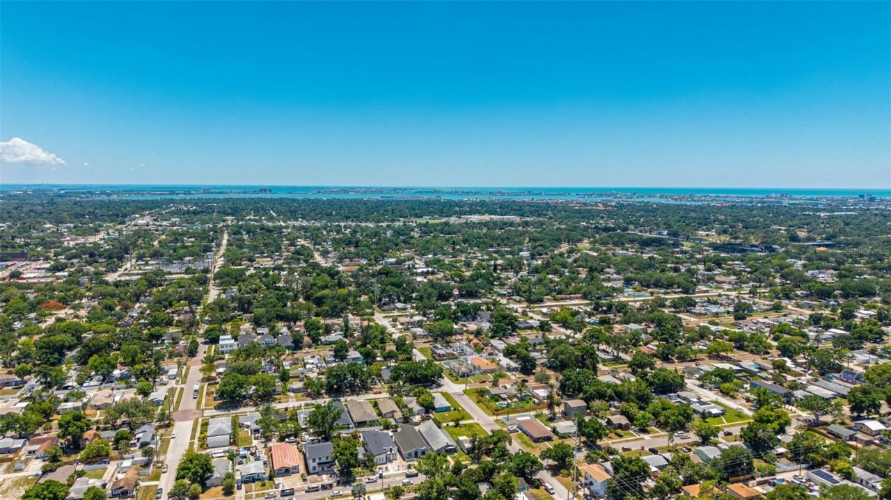 5160 Dartmouth Avenue N, Saint Petersburg, FL 33710 Photo