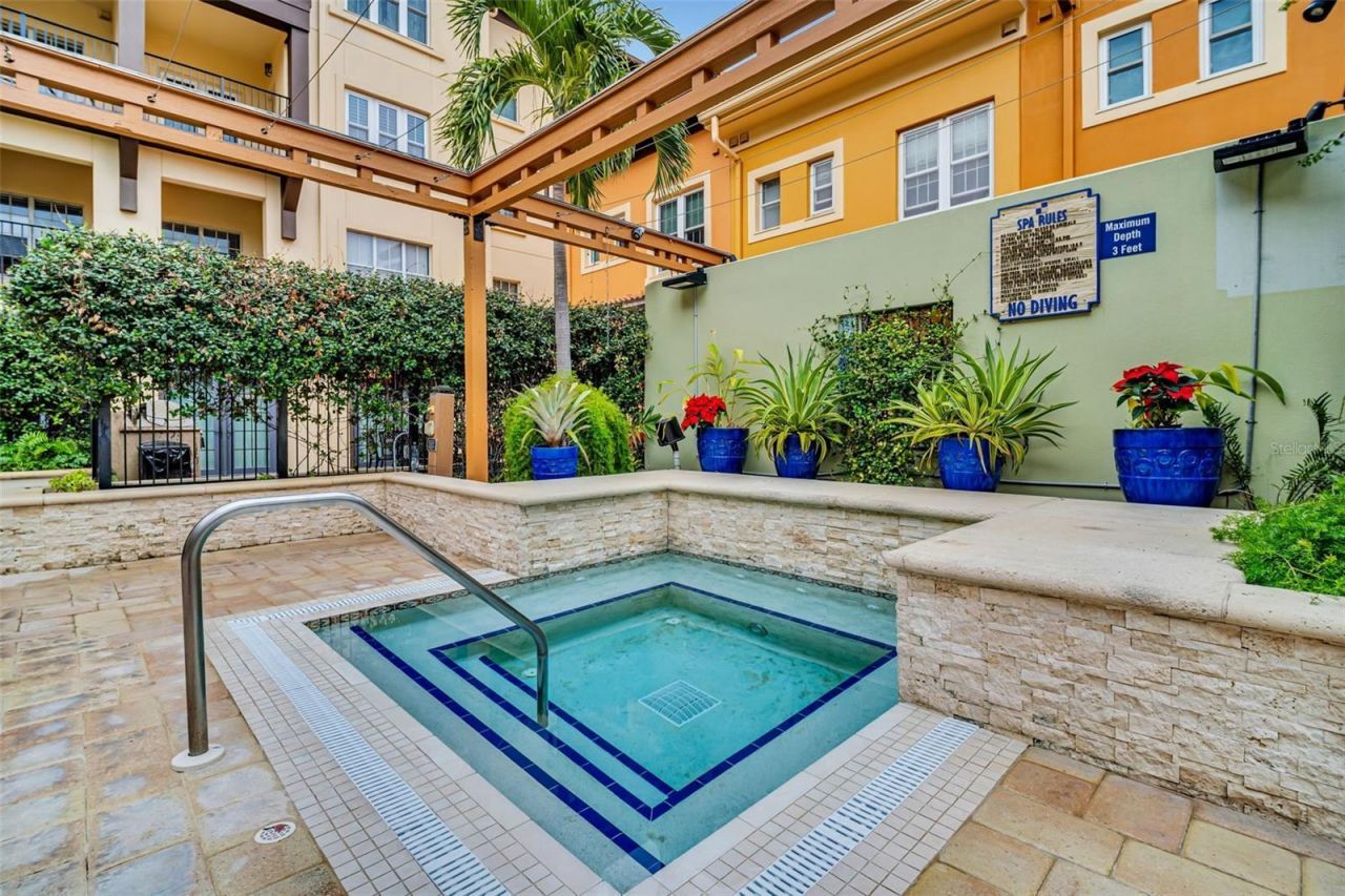 100 4th Avenue S, Unit 216, Saint Petersburg, FL 33701 Photo