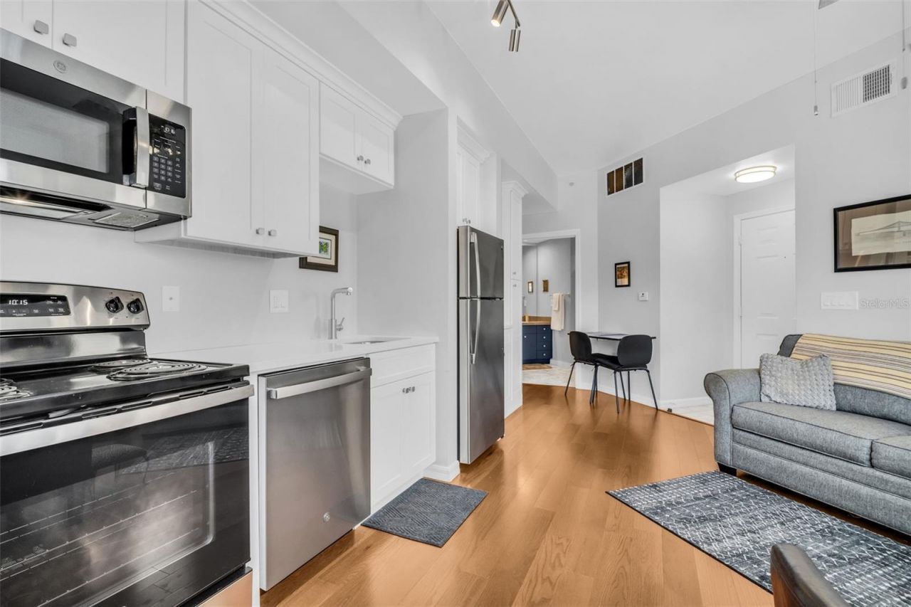 100 4th Avenue S, Unit 216, Saint Petersburg, FL 33701 Photo