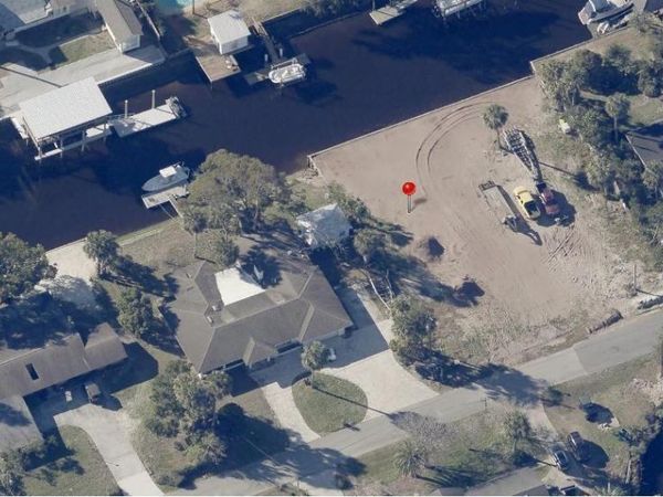 3322 QUEEN PALM Drive, Jacksonville Beach, FL 32250