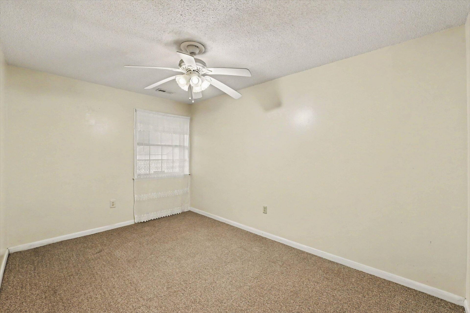 7915 Cider Court Photo 12