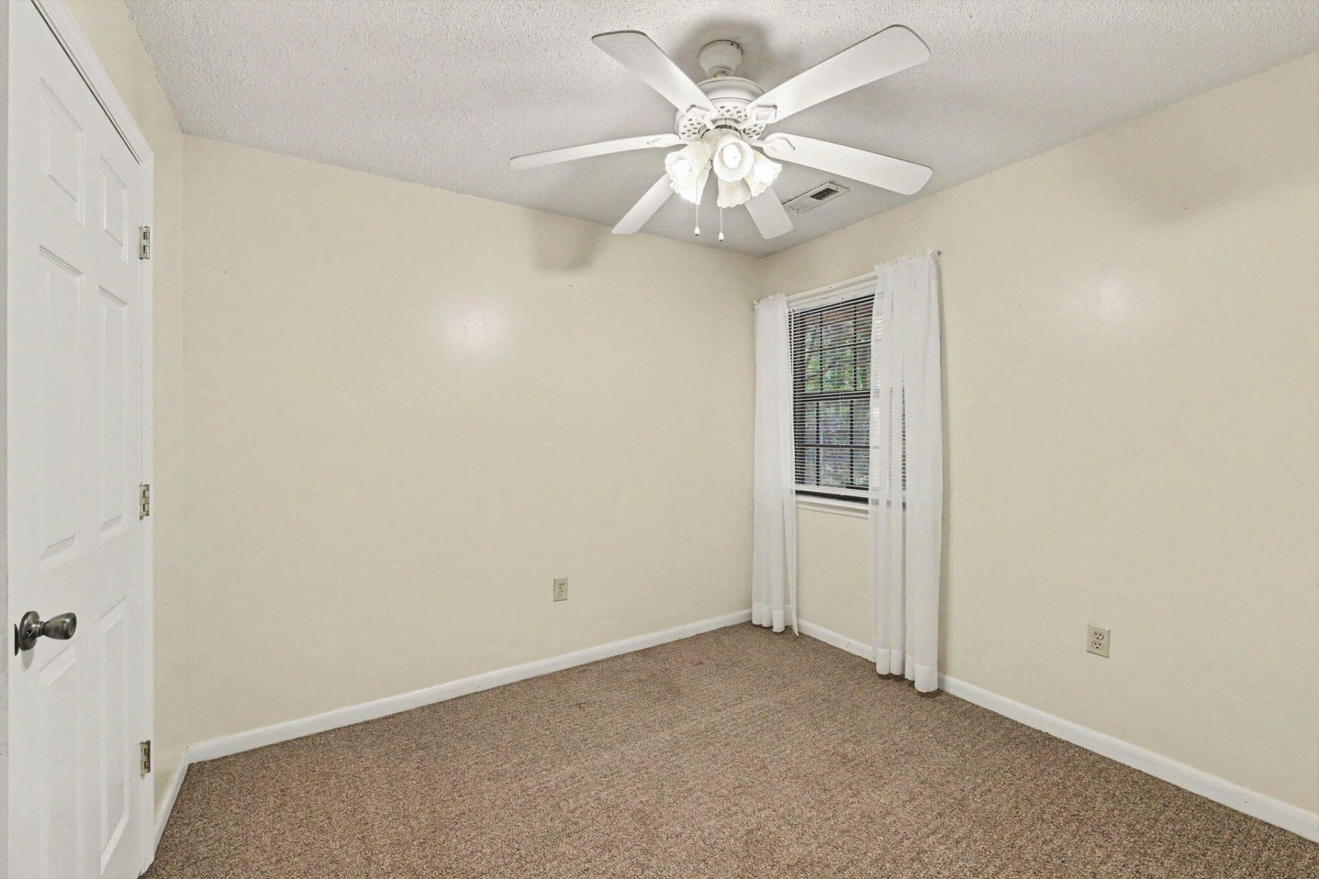 7915 Cider Court Photo 15