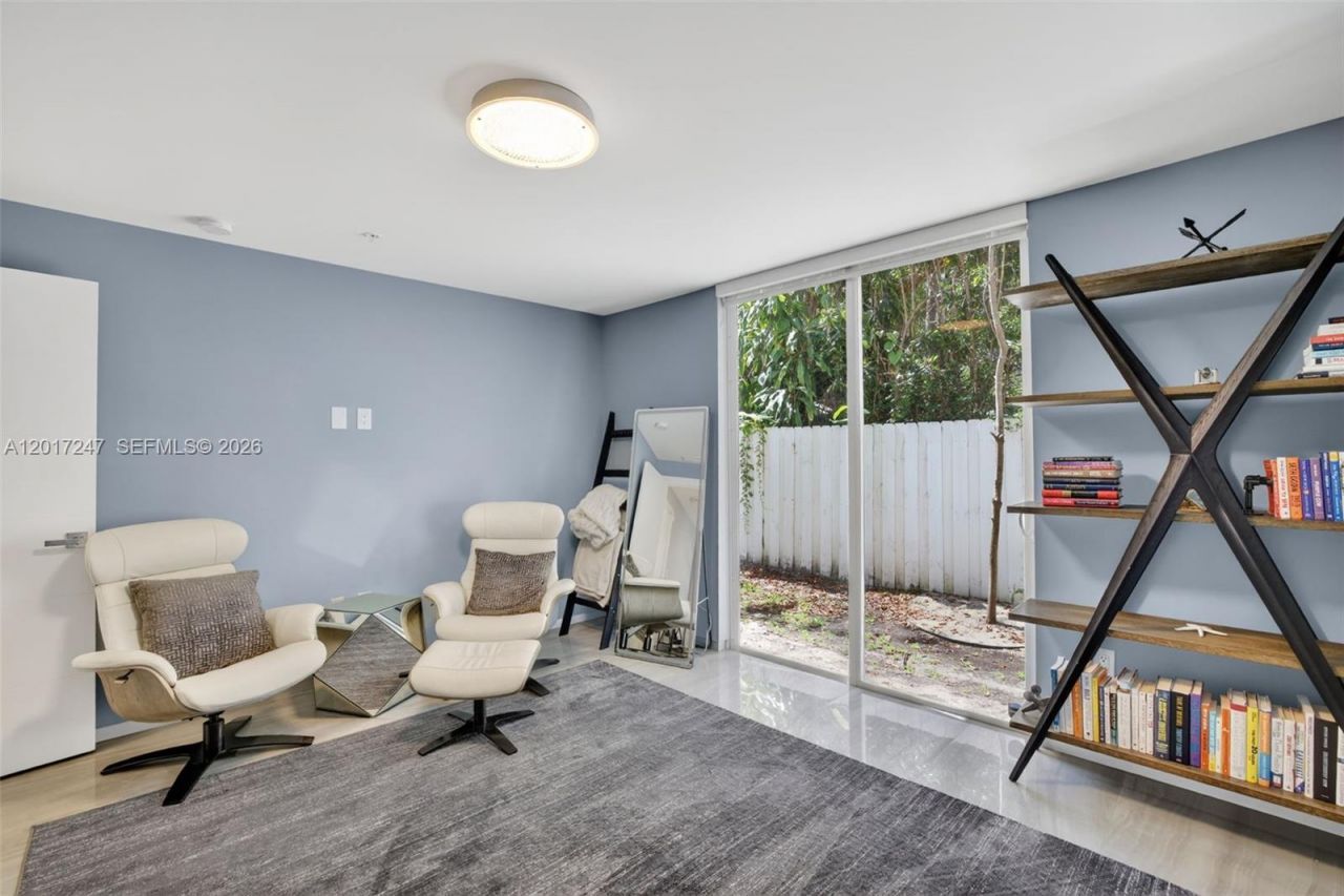 700 NE 14th Ave, Unit 311, Fort Lauderdale, FL 33304 Photo