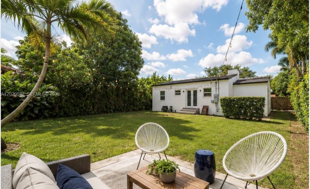 4381 SW 14th St , Miami, FL 33134 Photo