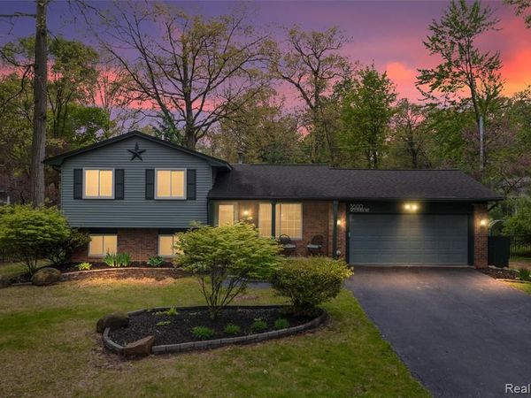 3600 Woodview Avenue, West Bloomfield Twp, MI 48324