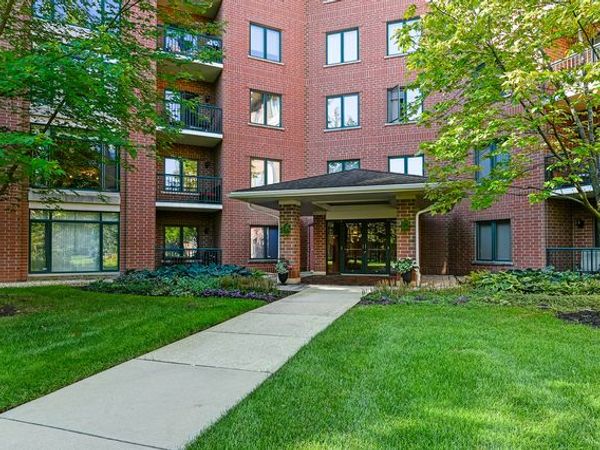 865 E 22nd Street , Unit B-216, Lombard, IL 60148
