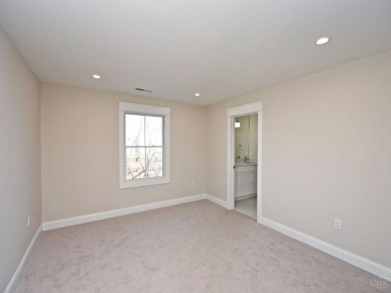 1080 Tuscany Place, Cincinnati, OH 45226 Photo 37