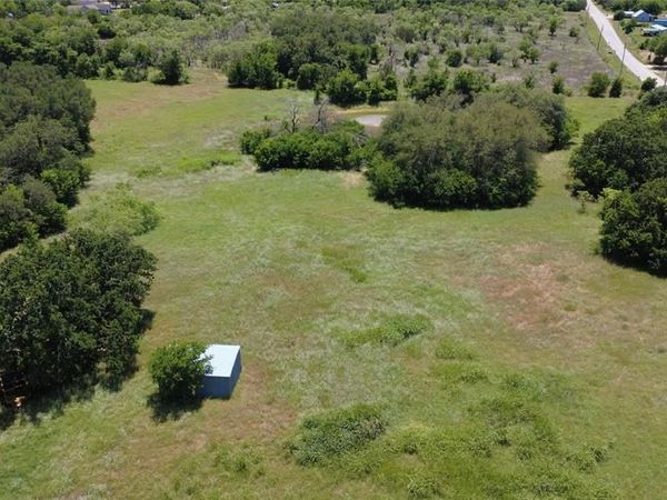601 Chestnut Street , Hico, TX 76457