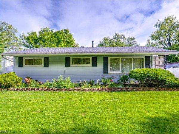 1793 Wakefield Drive , Akron, OH 44320