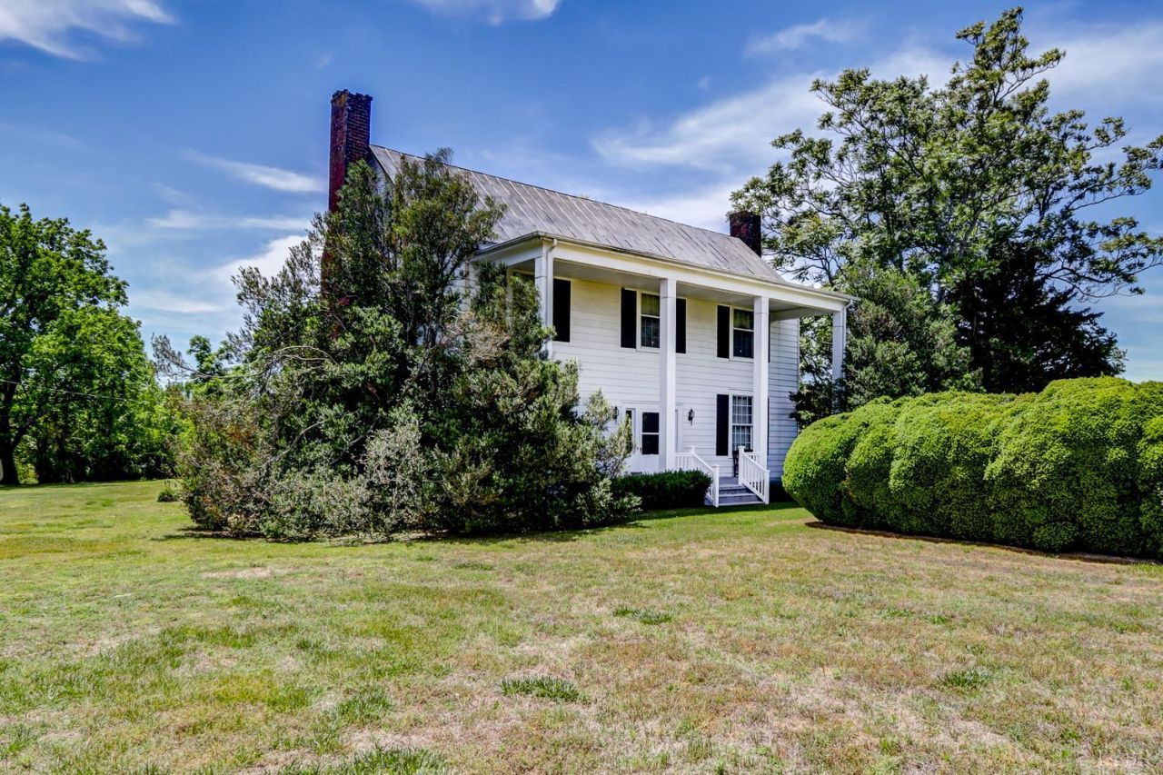 129 Lawyers Road, Red House, VA 23963