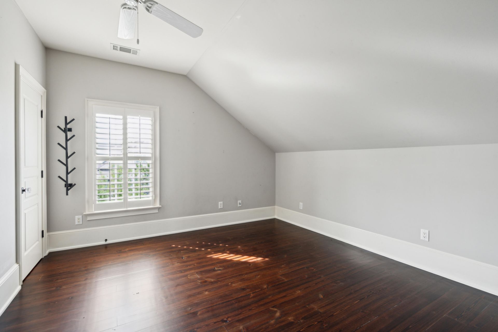 221 King George Street Photo 63