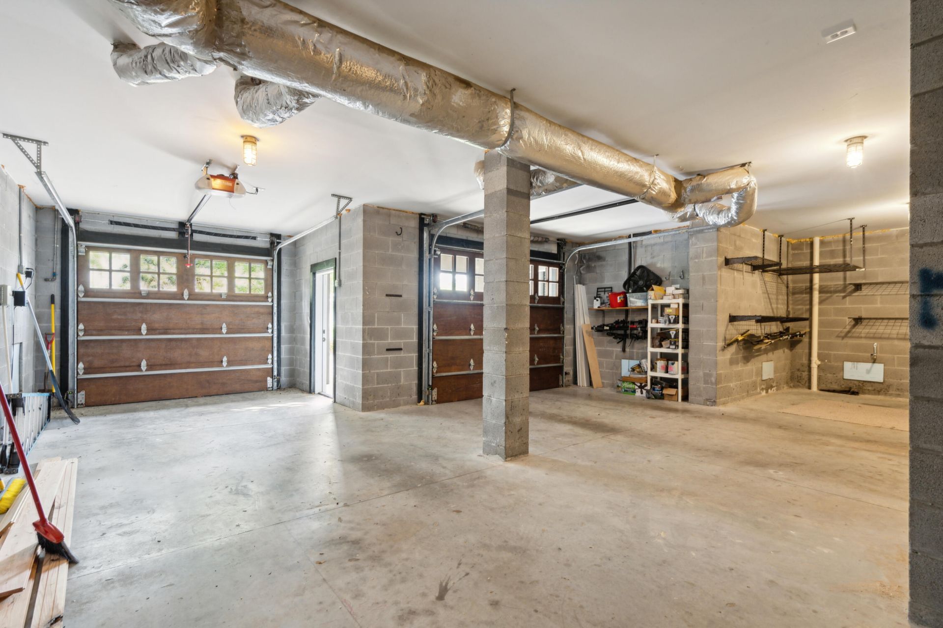 221 King George Street Photo 68