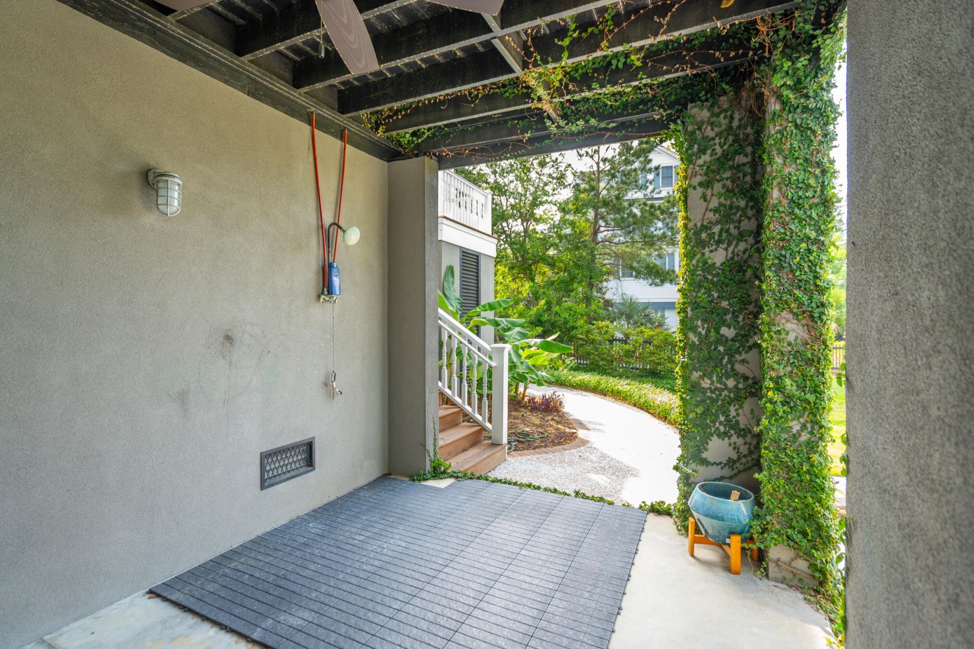 221 King George Street Photo 78