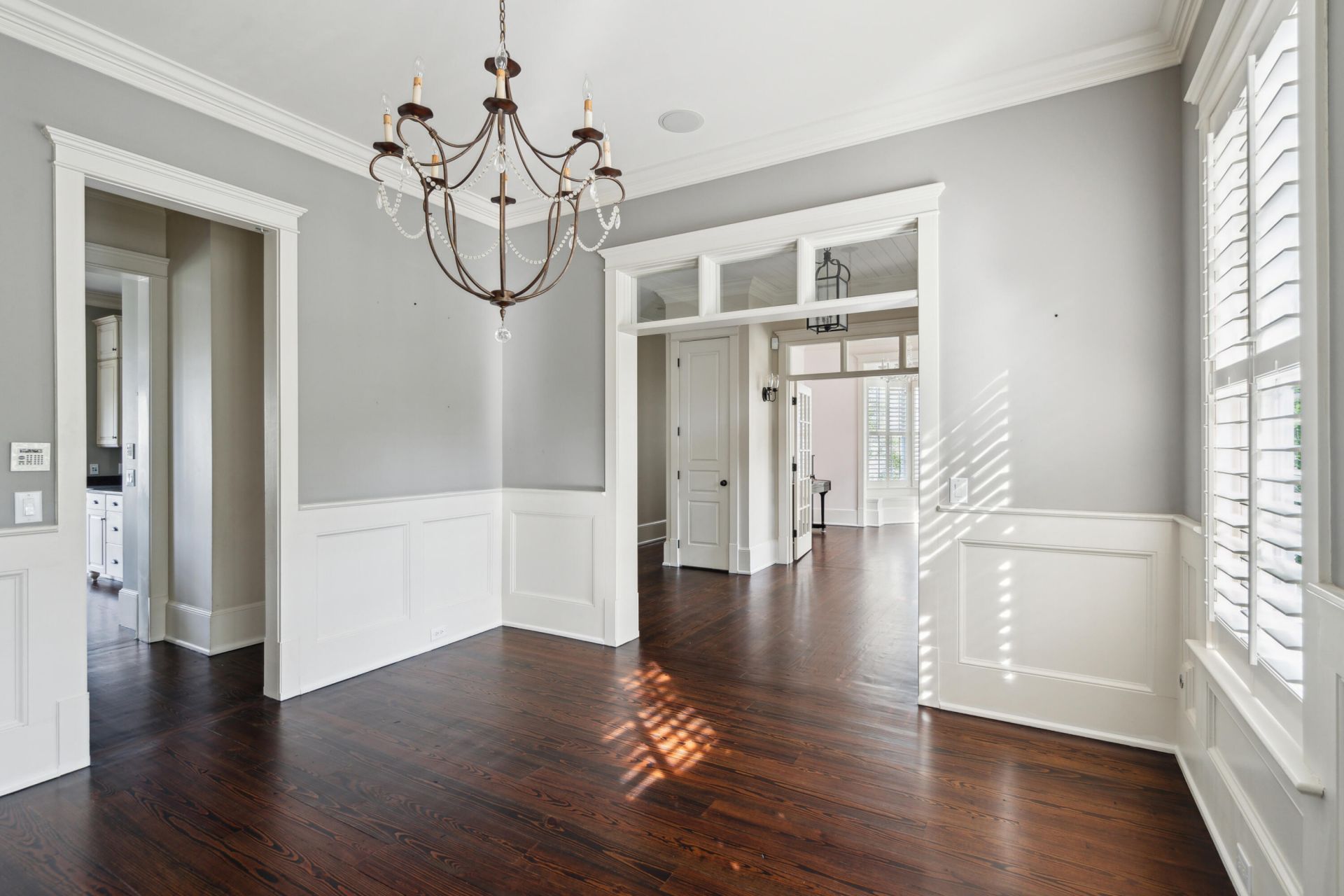 221 King George Street Photo 9