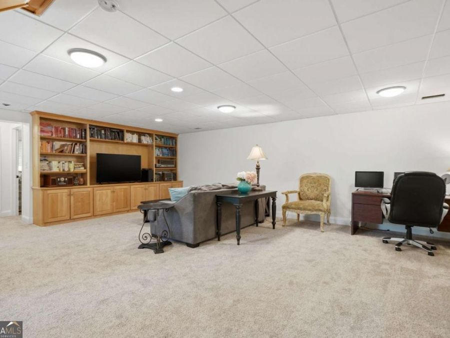 Property Image 37