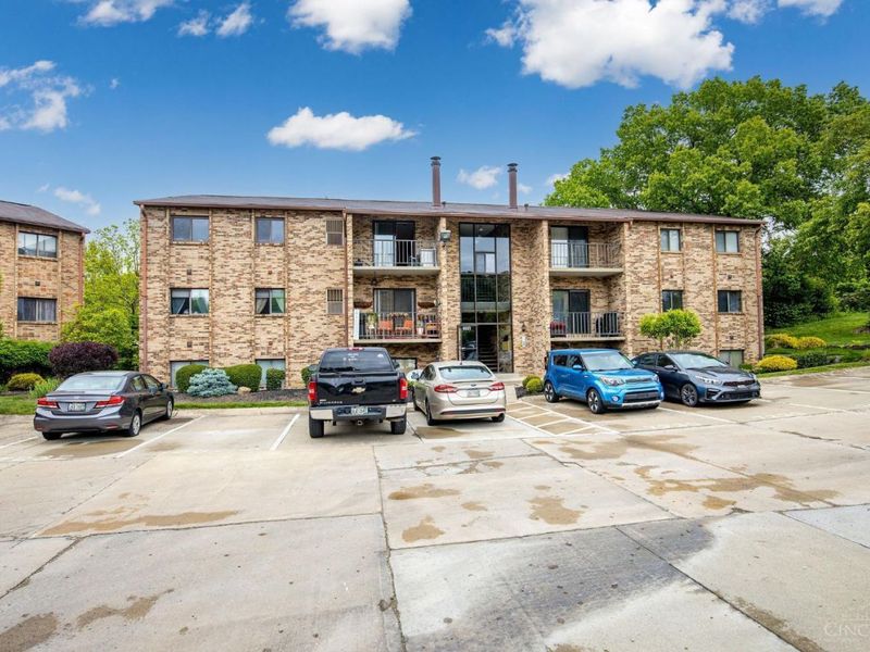 7230 Creekview Drive, Unit 11, Colerain Township, OH 45247 Photo 1