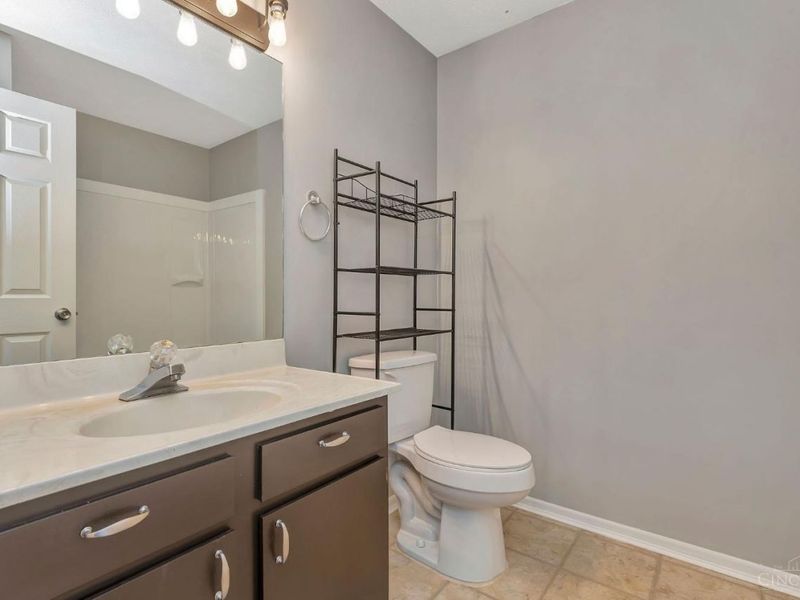 7230 Creekview Drive, Unit 11, Colerain Township, OH 45247 Photo 18