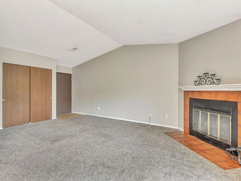 7230 Creekview Drive, Unit 11, Colerain Township, OH 45247 Photo 8
