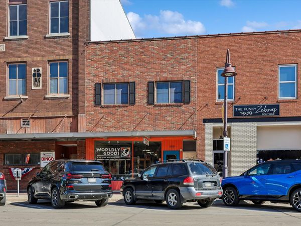 223 Main Street, Ames, IA 50010