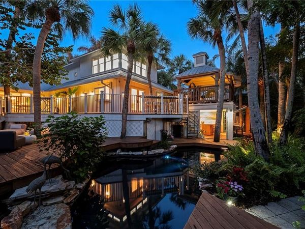 61 12th AVE S, NAPLES, FL 34102