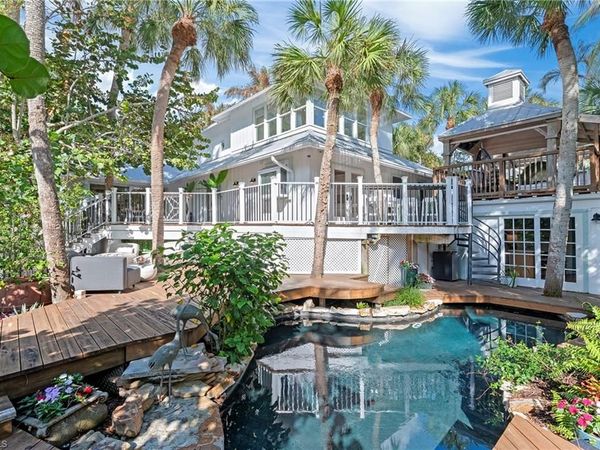 61 12th AVE S, NAPLES, FL 34102