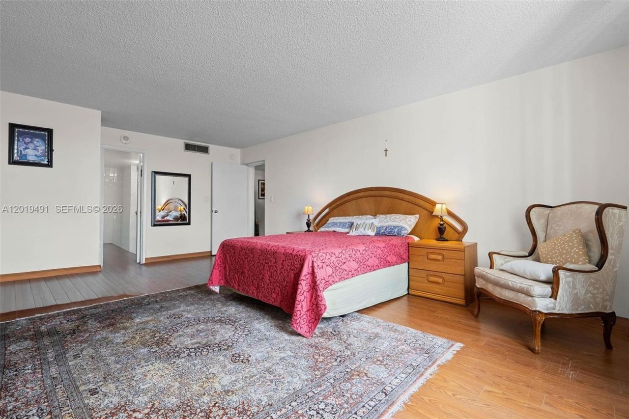 301 174 , Unit 1503, Sunny Isles Beach, FL 33160 Photo