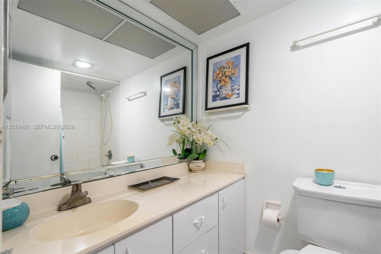 301 174 , Unit 1503, Sunny Isles Beach, FL 33160 Photo