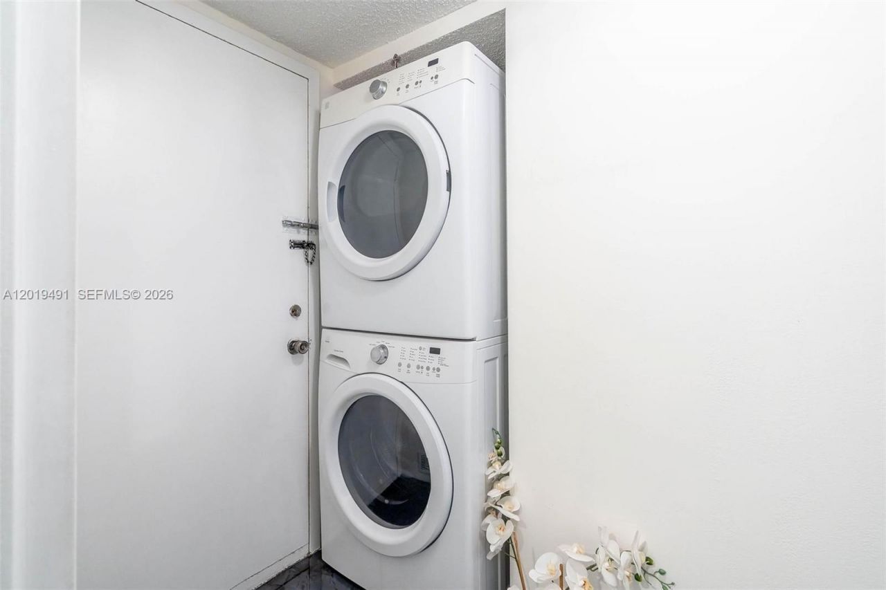 301 174 , Unit 1503, Sunny Isles Beach, FL 33160 Photo