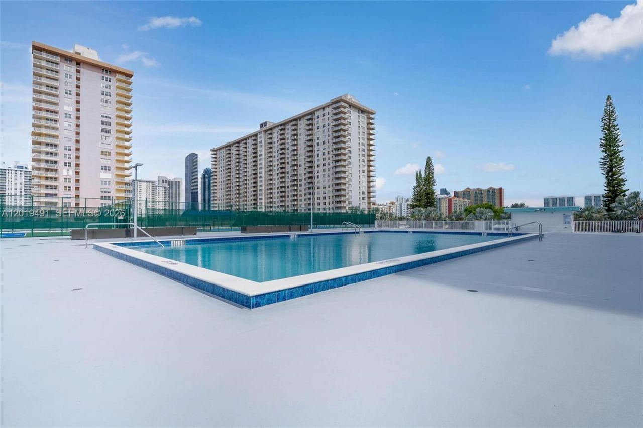 301 174 , Unit 1503, Sunny Isles Beach, FL 33160 Photo