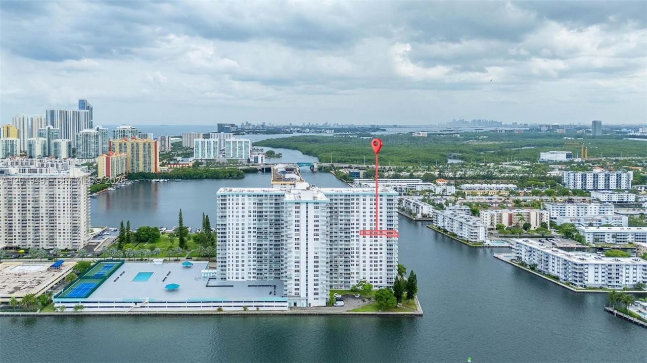 301 174 , Unit 1503, Sunny Isles Beach, FL 33160 Photo