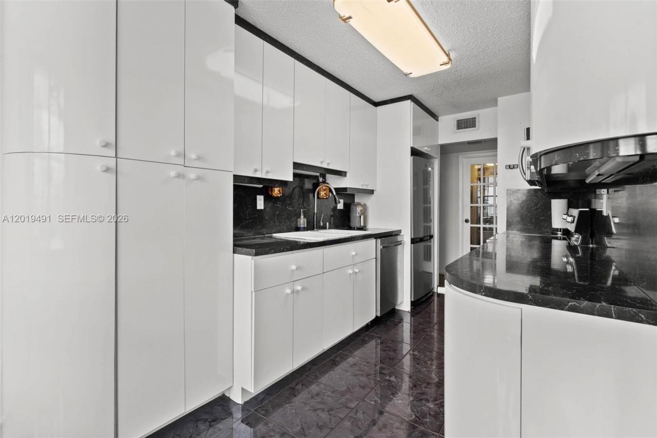 301 174 , Unit 1503, Sunny Isles Beach, FL 33160 Photo