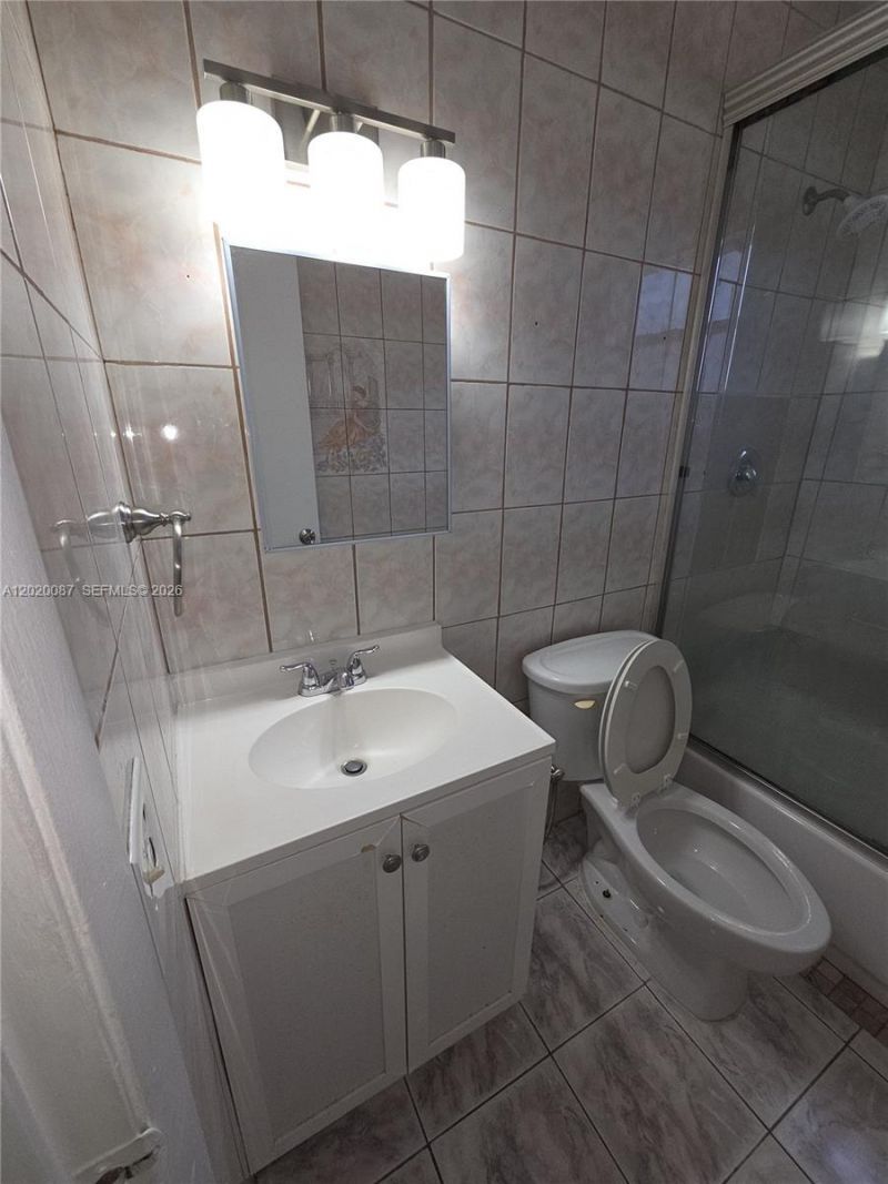 8886 SW 3rd St , Unit 204, Pembroke Pines, FL 33025 Photo