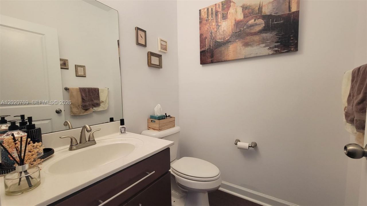 438 NE 194th Ter, Unit 438, Miami, FL 33179 Photo