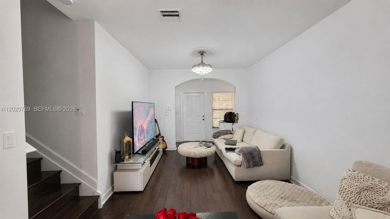 438 NE 194th Ter, Unit 438, Miami, FL 33179 Photo