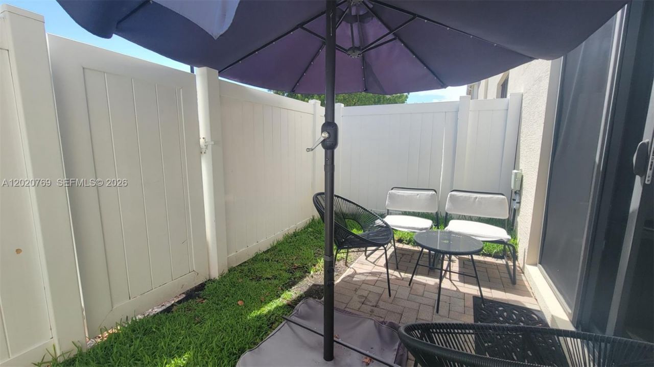 438 NE 194th Ter, Unit 438, Miami, FL 33179 Photo