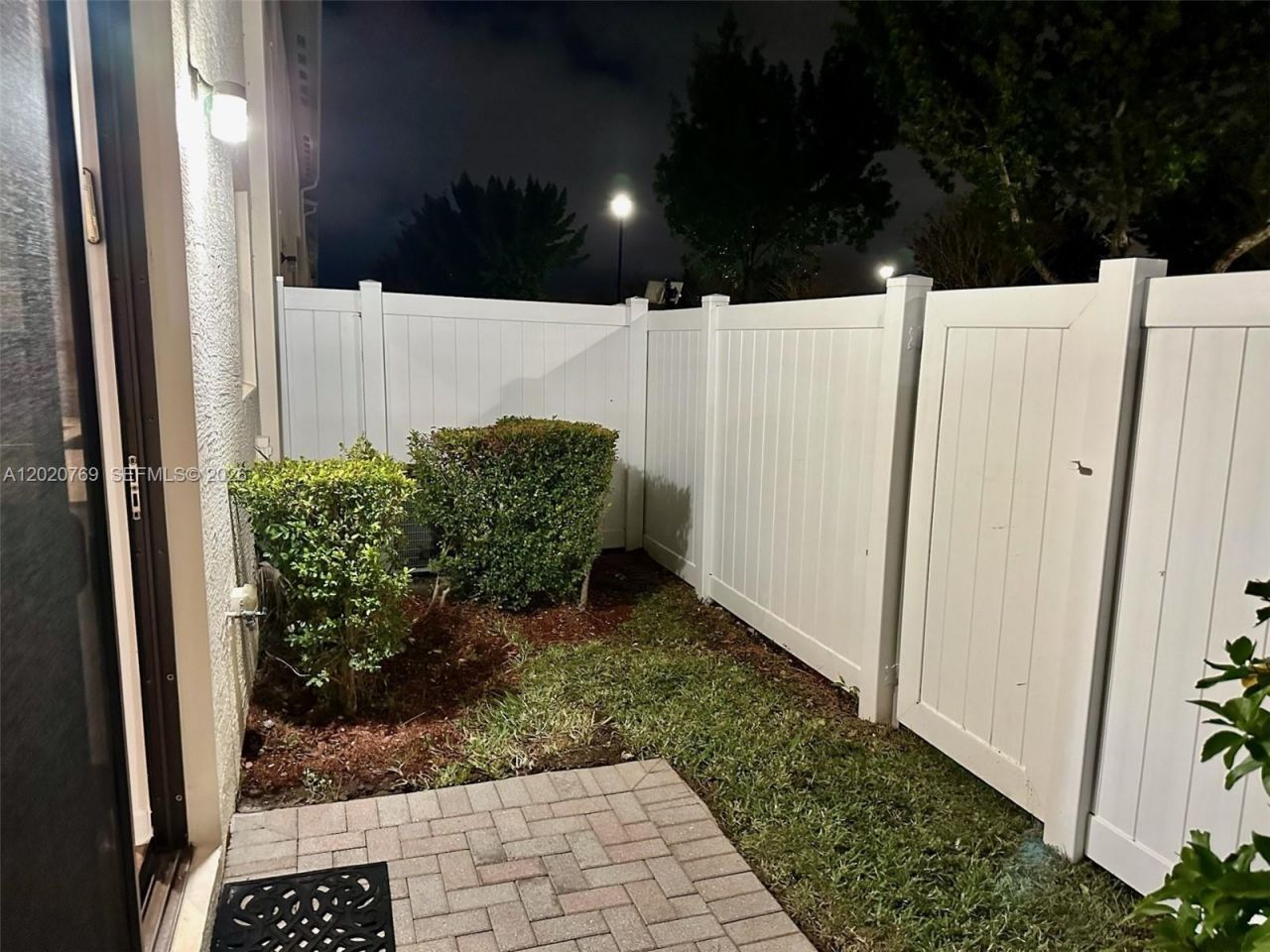 438 NE 194th Ter, Unit 438, Miami, FL 33179 Photo