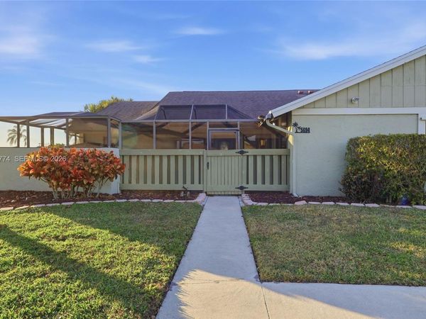 5694 Northpointe Ln , Boynton Beach, FL 33437