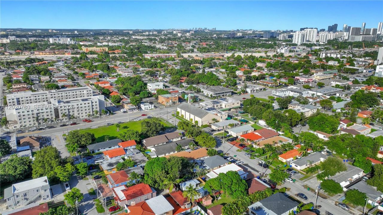 536 NW 25th Ave , Unit C, Miami, FL 33125 Photo