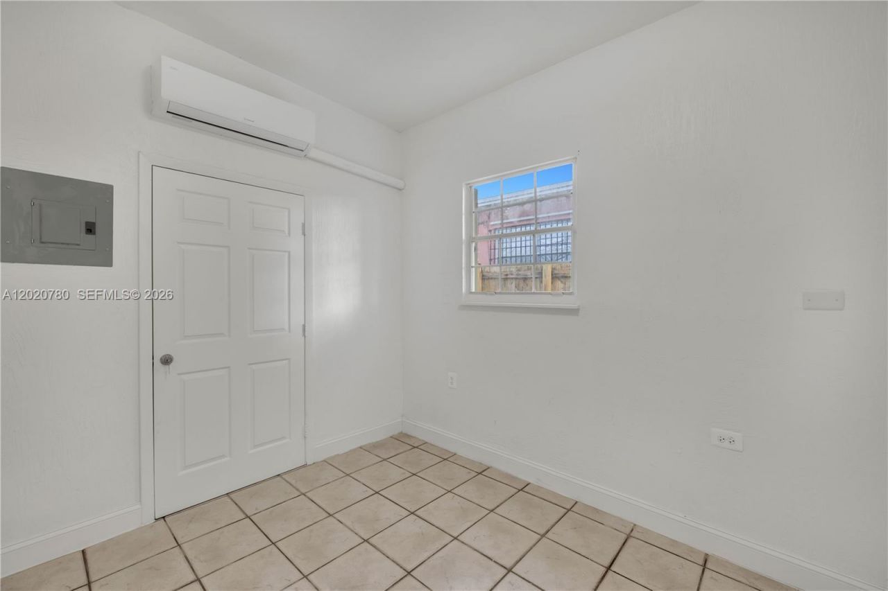 536 NW 25th Ave , Unit C, Miami, FL 33125 Photo