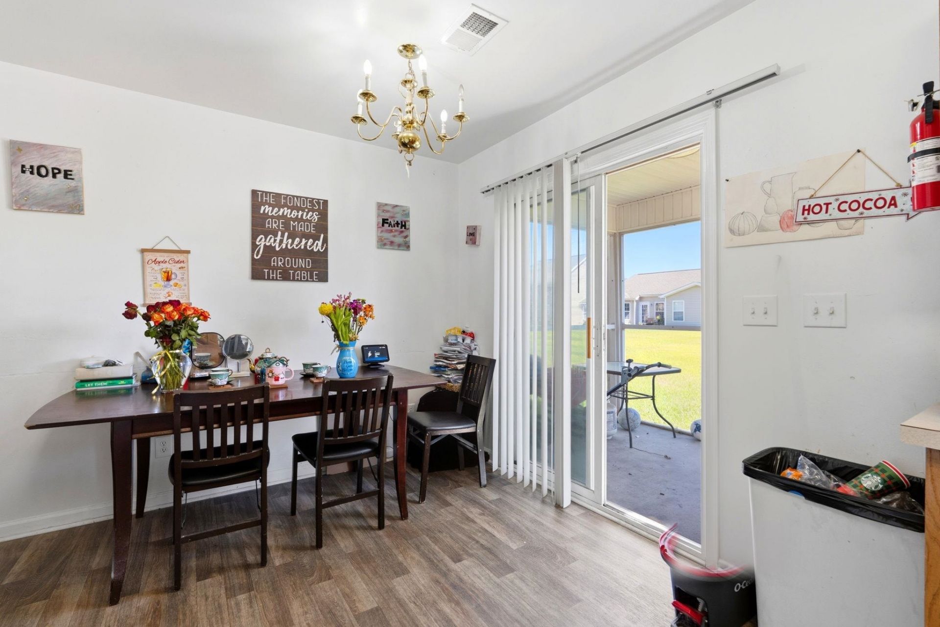 391 Vesta Dr.  Photo 6