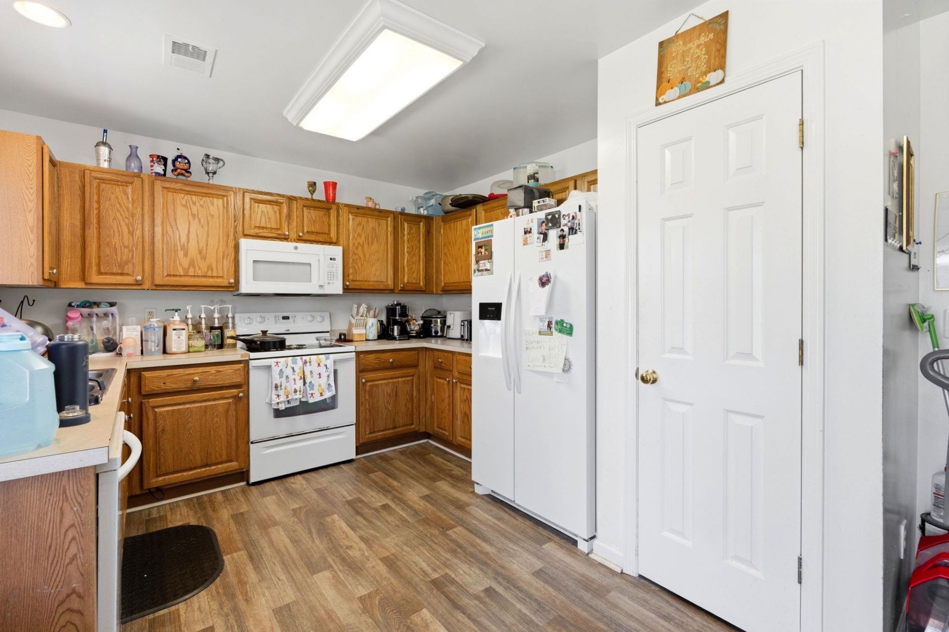 391 Vesta Dr.  Photo 9