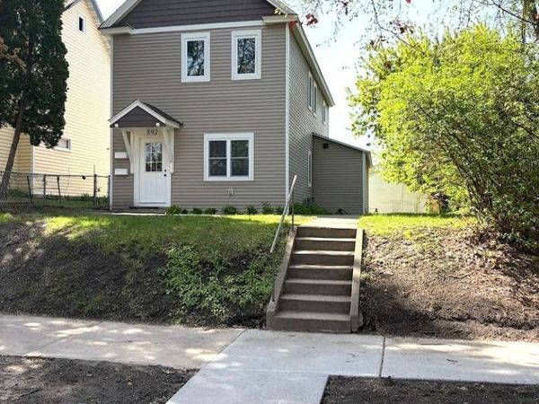 892 4th Street E, Saint Paul, MN 55106