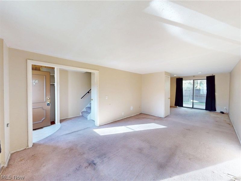 1651 Mentor Avenue, Unit 808, Painesville, OH 44077 Photo 2