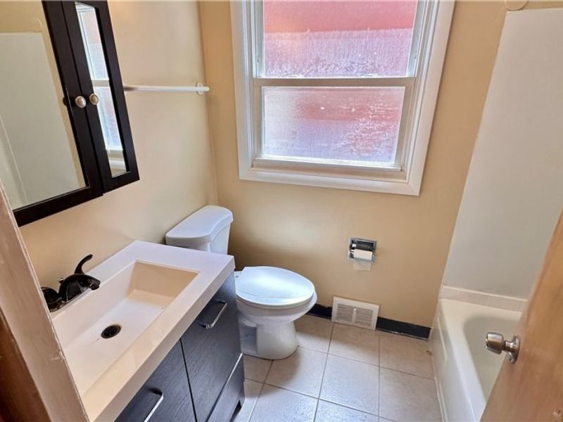 1434 E 222nd Street, Euclid, OH 44117 Photo 13