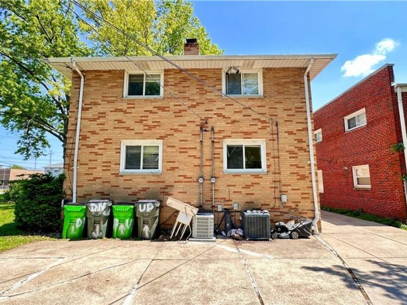 1434 E 222nd Street, Euclid, OH 44117 Photo 4