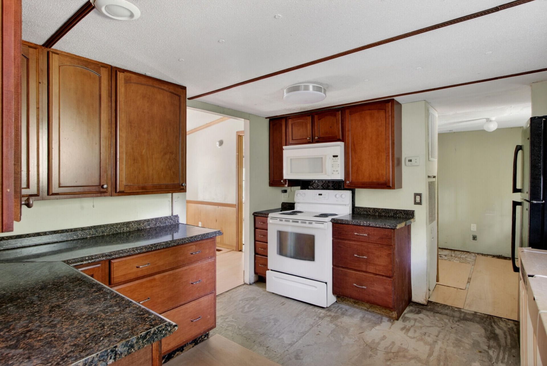 210 Cady Drive Photo 13