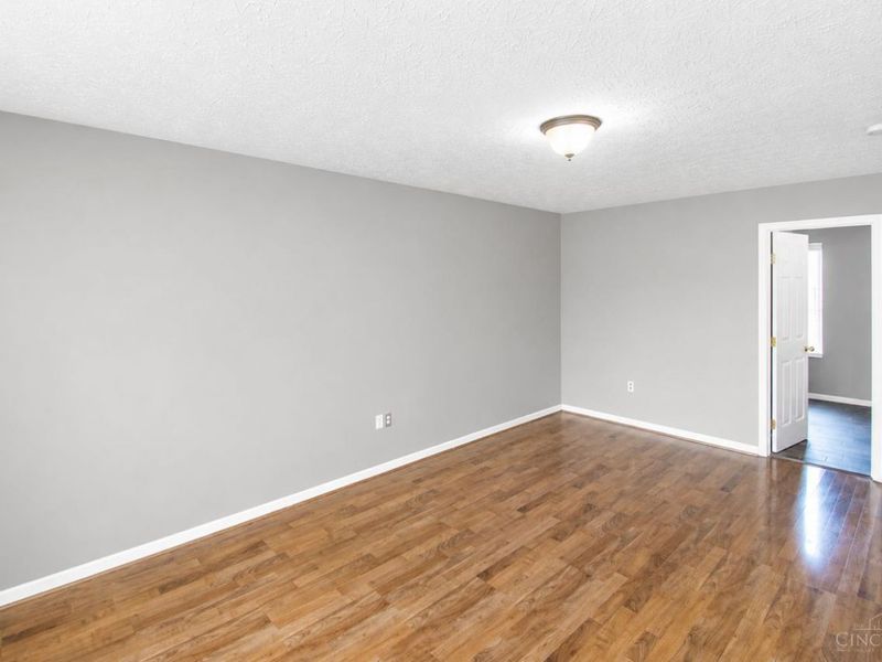 6067 Weber Oaks Drive, Miami Twp, OH 45140 Photo 23