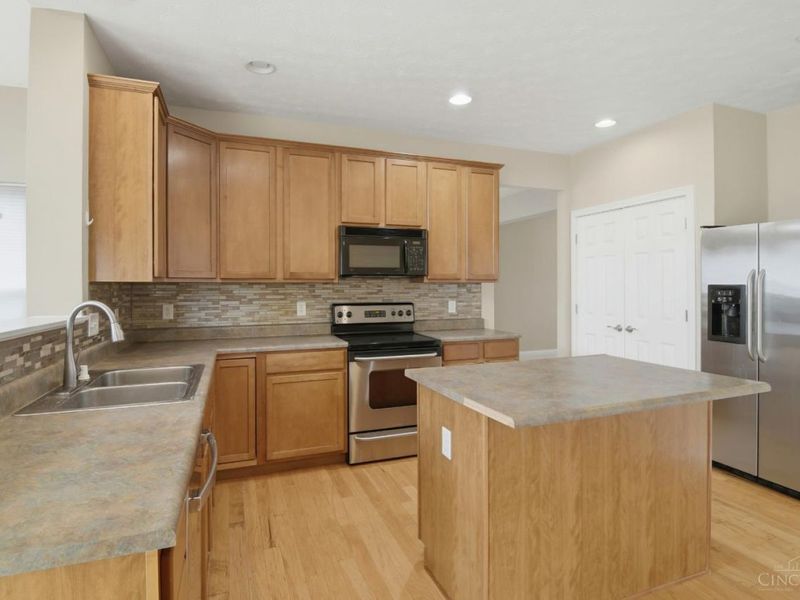 8332 Misty Shore Drive, West Chester, OH 45069 Photo 17